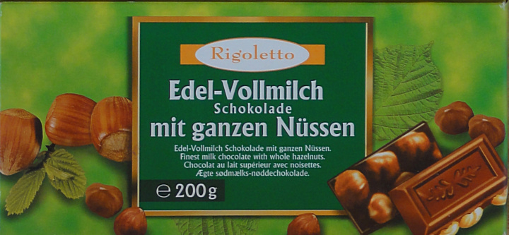 Rigoletto edel vollmilch mit ganzen nussen.jpg